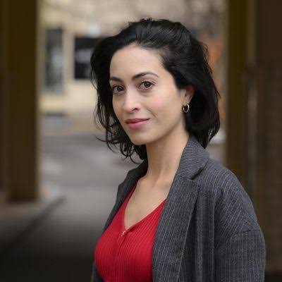 Sabrina Amali: Biografie, Alter, Karriere und ihr Weg als Schauspielerin
